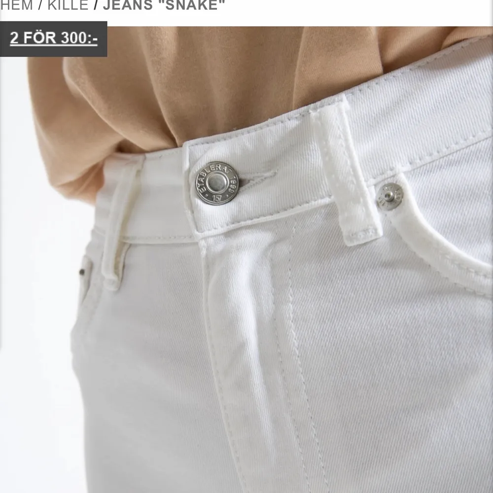 Vita jeans från lager 157 använt ca 3 gånger storlek XS. Jag är då 161 lång och dom är väldigt bra längd och väldigt stretchiga. . Jeans & Byxor.