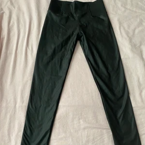 Skinny skinnbyxor  - Väldigt snygga på