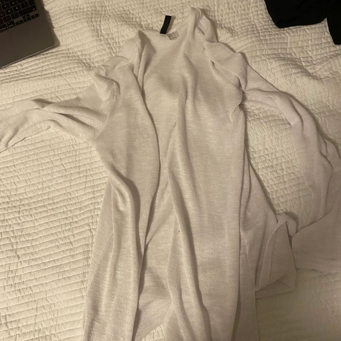 Tunn stickat vit kofta - 90