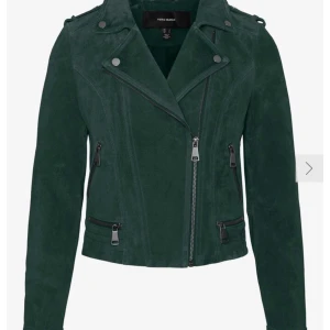 Semskede jakke/skinnjakke - Brukt 1-2 ganger, god tilstand. Sending av jakke koster 50-150kr 