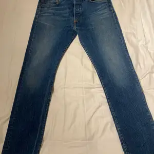 Levis jeans.                                                                   Modell 501 storlek W32 L32