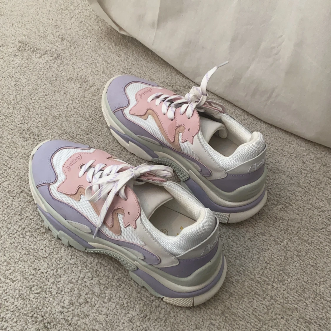 skor från ash  - 90