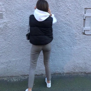 Rutiga kostymbyxor från mango - Ny skick. Rutiga kostymbyxor från mango