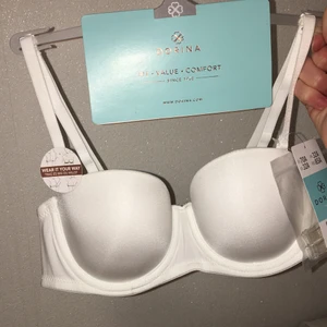 Dorina Bh  - Helt ny och oanvänd  bh i storlek 70A. Jättefin och skön bh men jag tog tyvärr fel storlek, kvalitet är jättebra