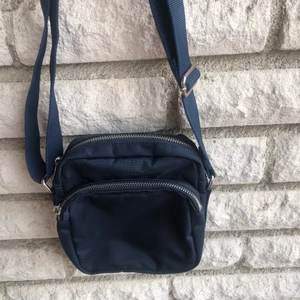 Blå väska - använd endast en gång