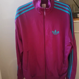 Adidas track top M - Använt men bra skick.