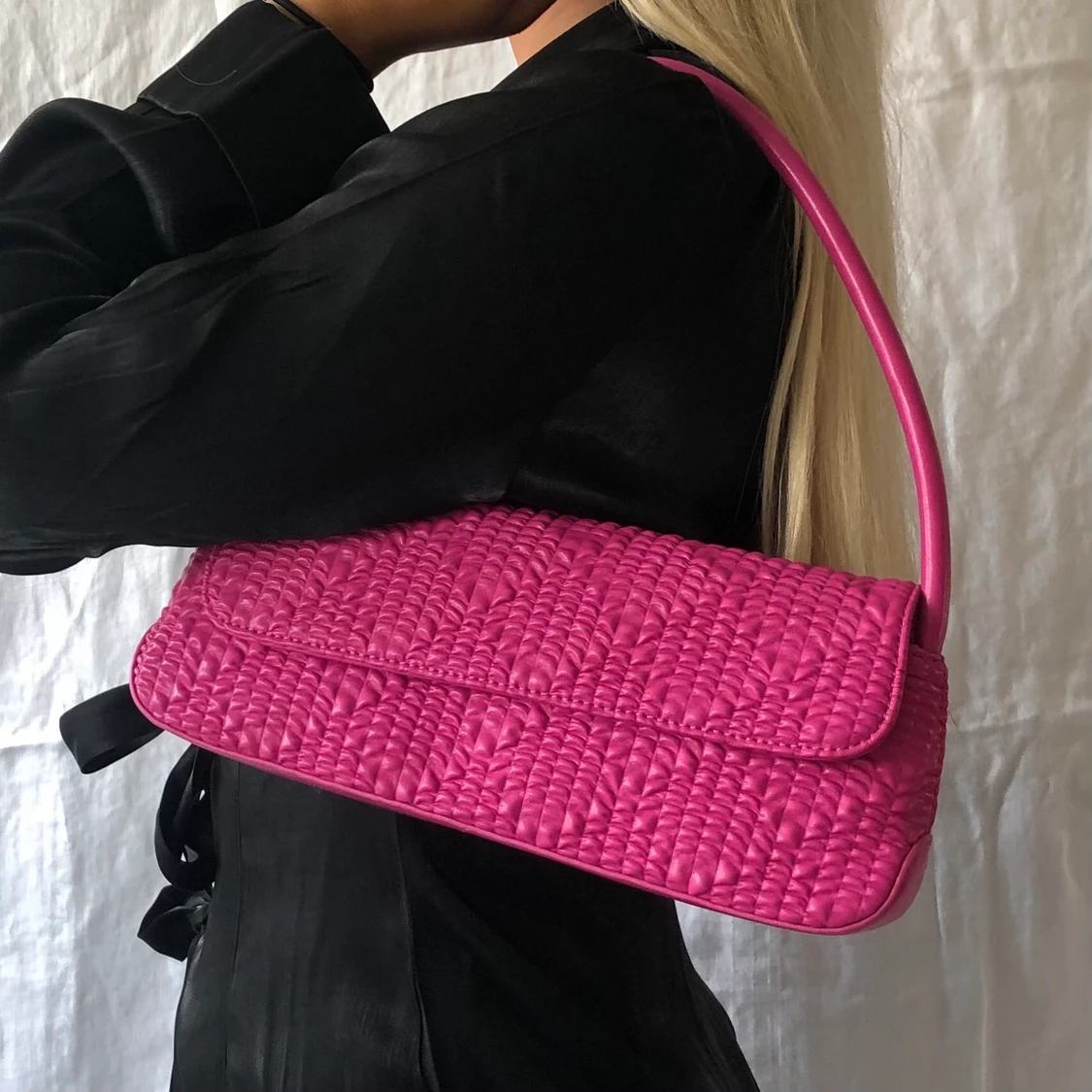 Rosa axelväska  - 90