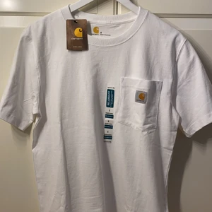 Carhartt tshirt  - Fin oanvänd tshirt från carhartt