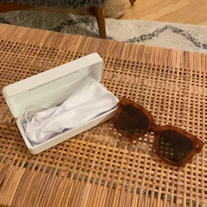 Chimi solglasögon Havanna #08 - Aldrig använda Chimiglasögon i modell Havanna 08. Fodral och rengöringsduk ingår!