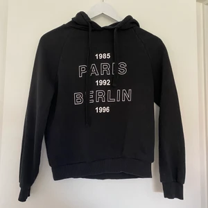 Hoodie  - Hoodie från Gina tricot 