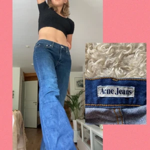 Acne jeans - Säljer dessa fina acne jeans för att de tyvärr är lite för stora för mig. Superfina i övrigt och i fint skick✨