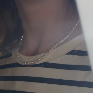 Halsband  - Jätte fint pärl halsband köpt på en marknad i Spanien 