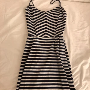 Klänning💕 - Står inte storlek men skulle säga XS-S