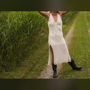 Pull and bear - Storlek 36. Använd en gång