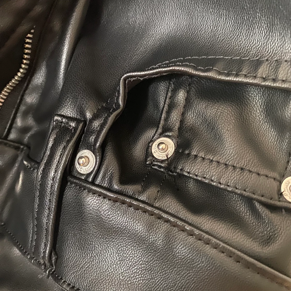 Fake läder byxor 🖤 - 91