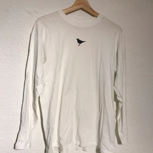 Långärmad t-shirt - Långärmad tröja med fågelmotiv Stl M
