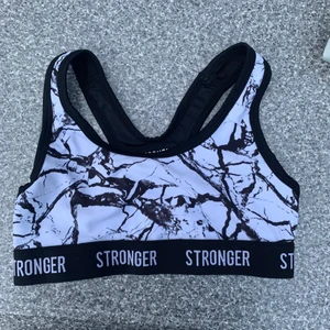 Sportbh - Sportbh ifrån Stronger