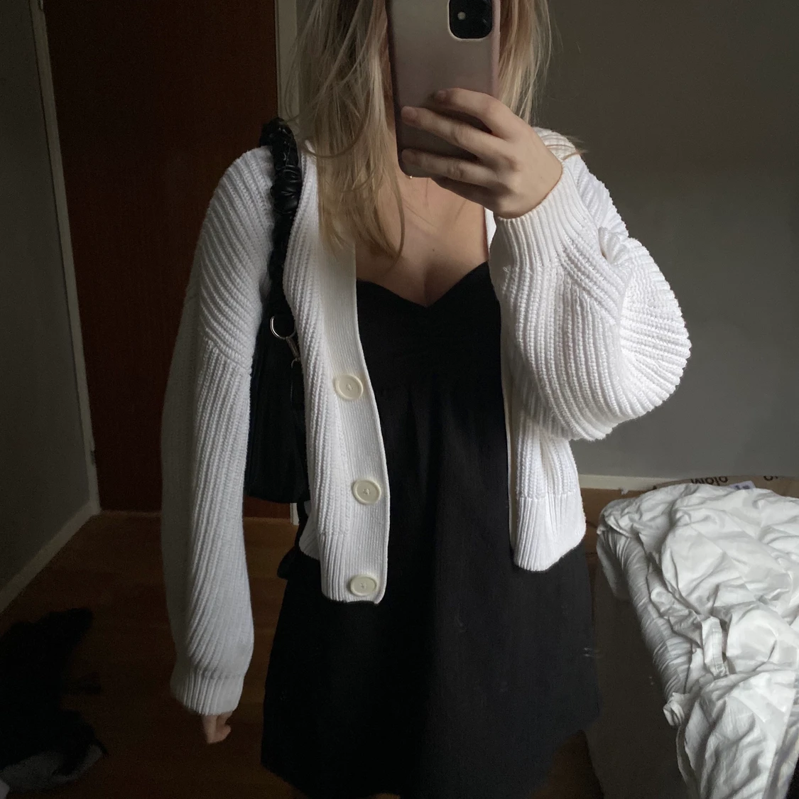 Kofta/stickad tröja  - 91