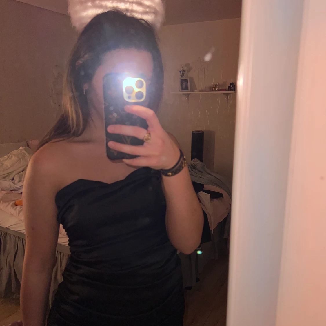 Figursydd klänning från Nelly - 91