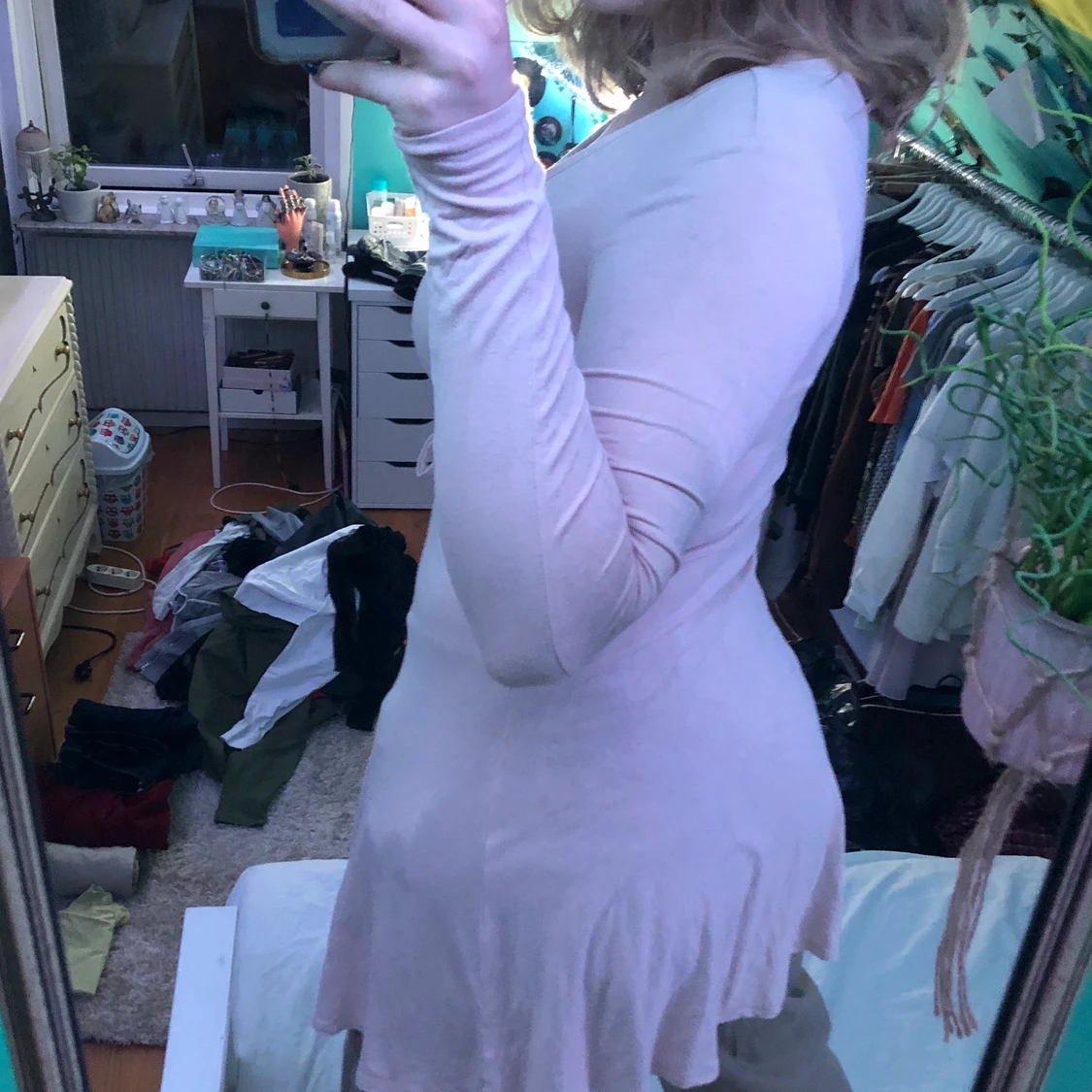 Ljusrosa omlott klänning  - 90