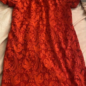 Klänning - Storlek m endast använd 1 gång