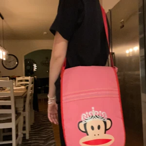 Paul Frank väska - Väska från Paul Frank. Budgivning. 