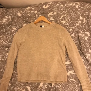 Beige långärmad  - Storlek xs. 💵10kr+40kr frakt💵