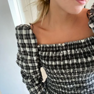 Topp - Rutig topp från H&M