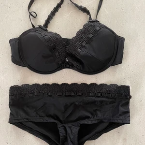 Underkläder oanvända  - Oanvända underkläder strl 75b behå och trosa S/M 