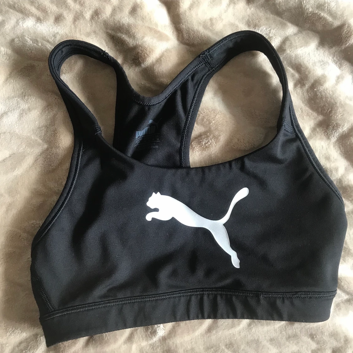 Svart puma sporttopp!