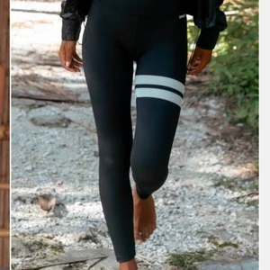 Strongertights - Säljer dessa i mycket fint skick. Kan tänka mig byta mot annat med!