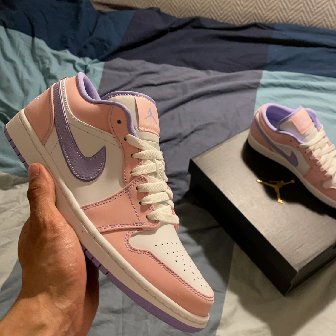 Jordan 1 Low Artic Punch - 90