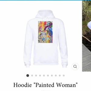 Hoodie med tryck - En Hoodie från the cool elephant som tyvärr är för liten, knappt använd och är som ny. Strl xs💕