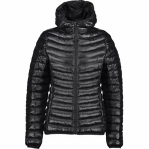 Everest jacka helt ny 250kr - Everest jacka helt ny 250kr