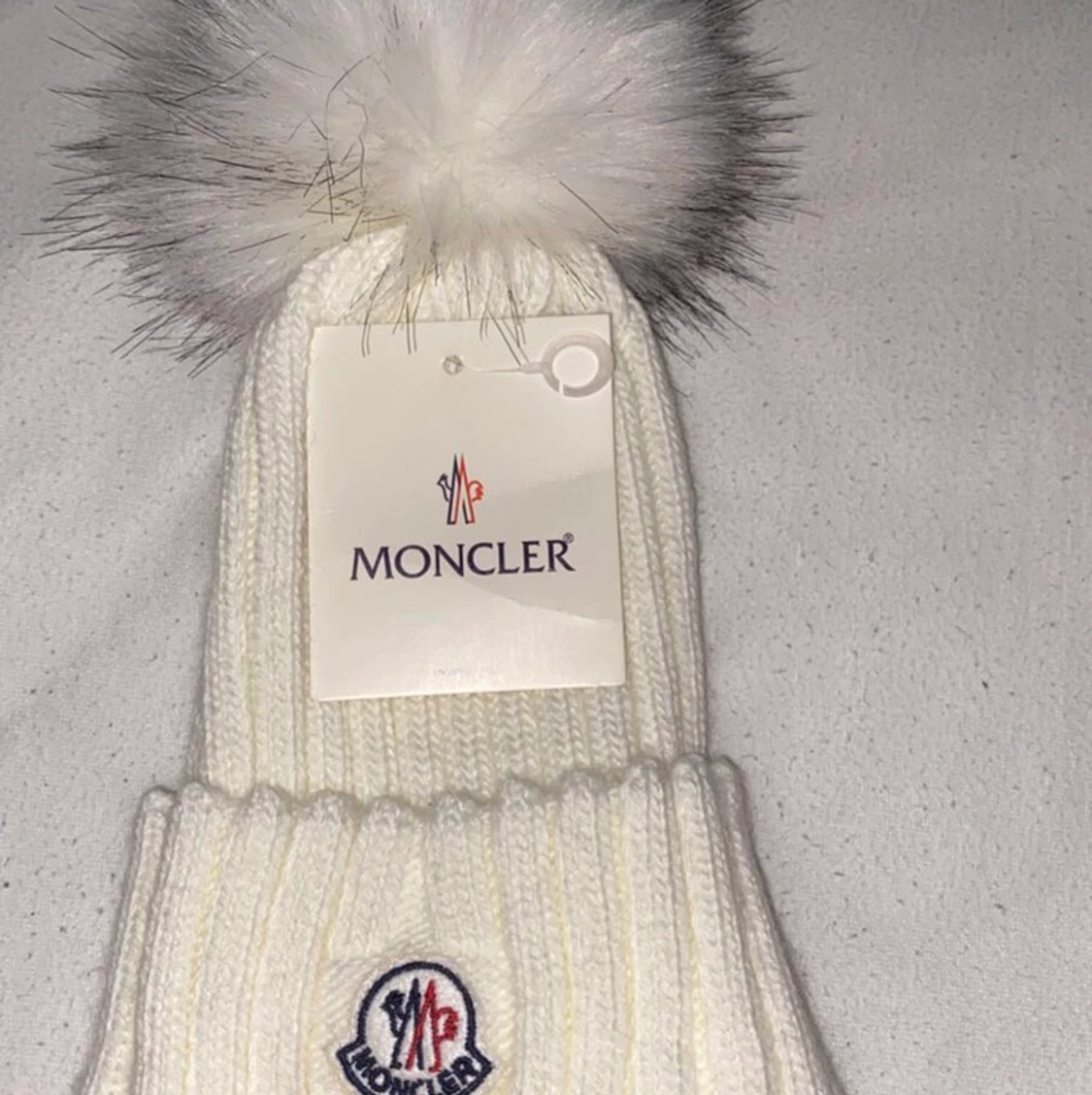 Mössor moncler  - 91