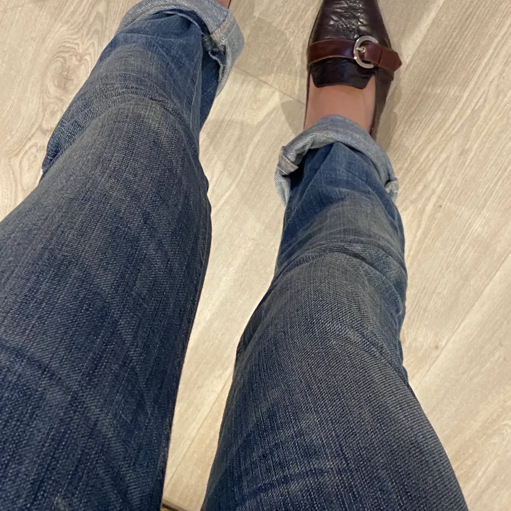 Skit fina low waist jeans, strl 34. Jeans & Byxor.