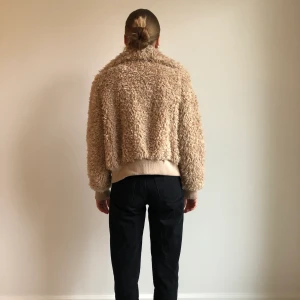 Gosig jacka  - Aldrig använd. 