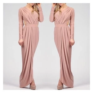 Missi - Oanvänd klänning från Missi i storlek 36.