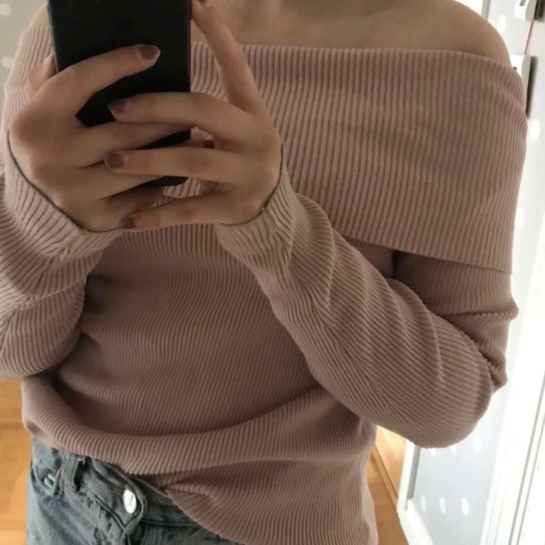 Offshoulder tröja - 90