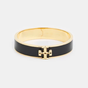 Tory Burch Armband - Superfint tory burch armband i svart och guld. Det är välanvänt men fortfarande fint. Självklart äkta och köpt för 1735 kr, mitt pris är 800 kr. 