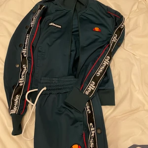 Ellesse tracksuit XS - Tracksuit från Ellesse i XS. 