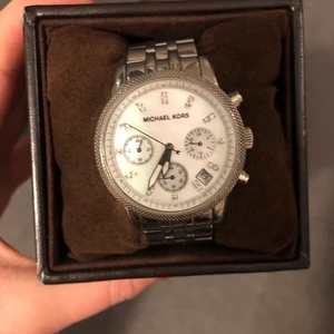 Michael kors  - Michael kors klocka i mycket fint skick. 