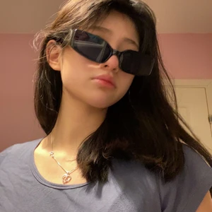  trendiga svarta brillor ❤️‍🔥 - Jättefina svarta! Nypris 199kr. Matrix style y2k