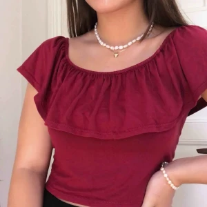 Topp - Fin topp som inte kommer till användning, väldigt stretchig så passar de flesta storlekarna. Lånad bild 