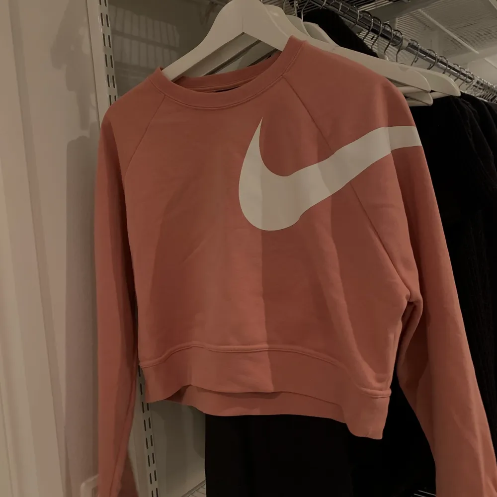 Nike tröja i storlek S. . Tröjor & Koftor.