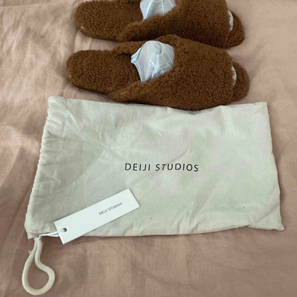 Deiji Studio  size 40 