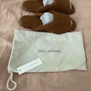 Deiji Studio  size 40  - With dustbag 