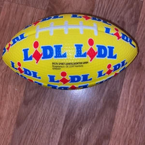 lidl - nyköpt, först till kvarn får köpa, möts vart som i sthlm, 100kr pris kan diskuteras sen