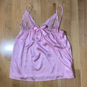 Boohoo pink lingerie size small 💖