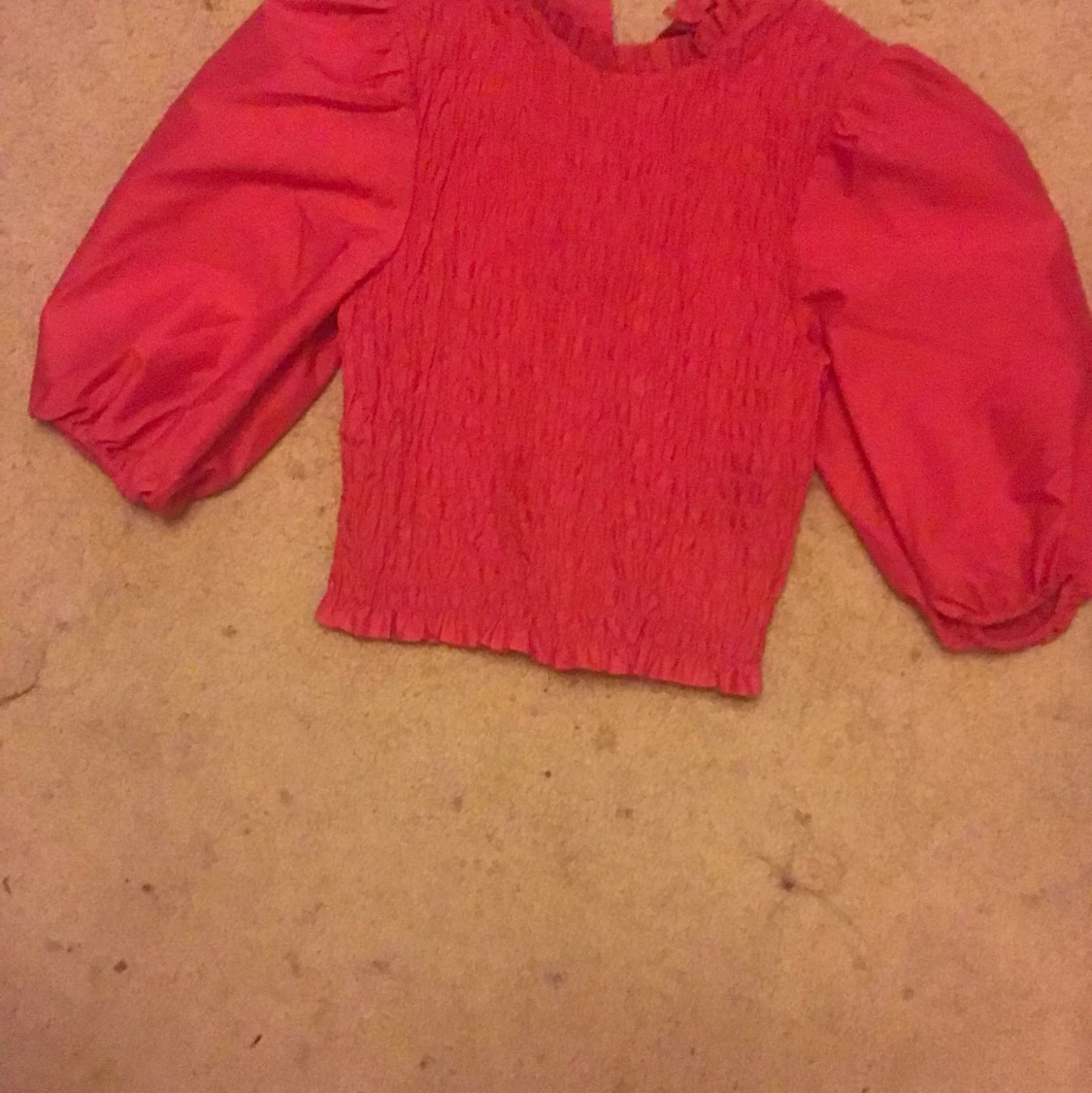 đSnygga byxor med en tröja pĂ„ köpet sĂ„ fint đ